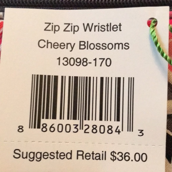 NWT Vera Bradley Zip Zip wristlet - Picture 8 of 8